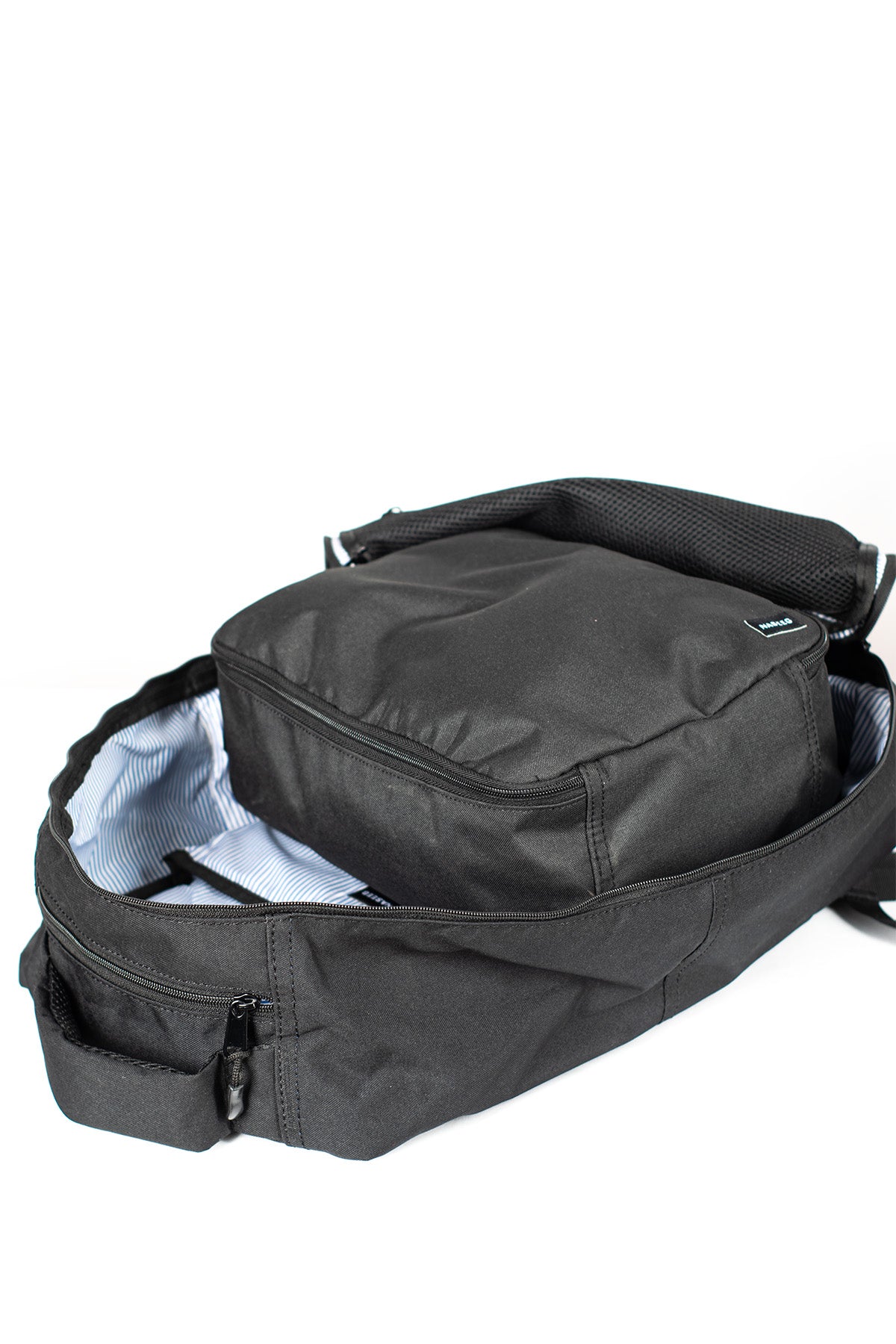 شنط الباكينج كيوب ستور