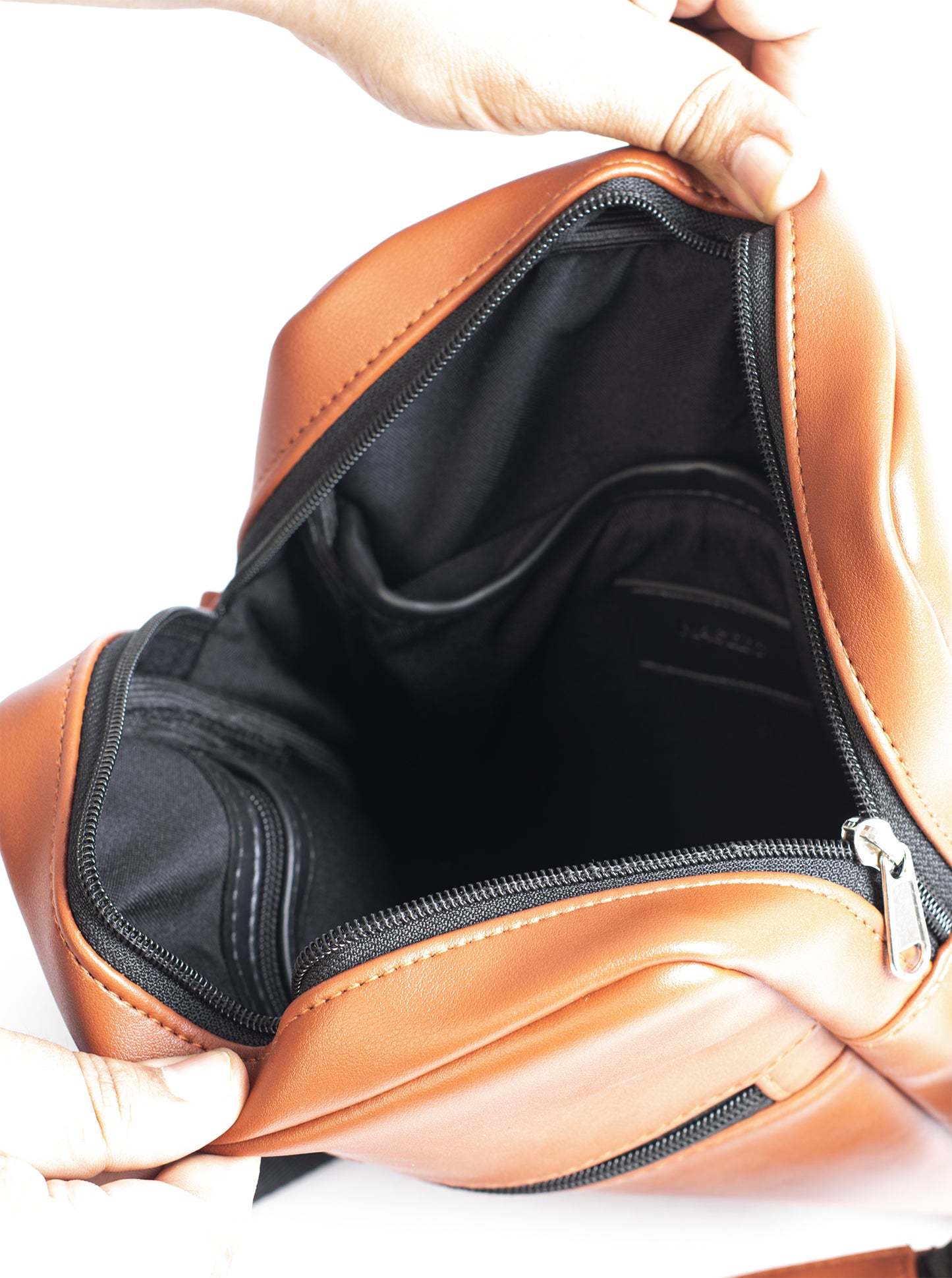 L3 Leather Crossbody Bag